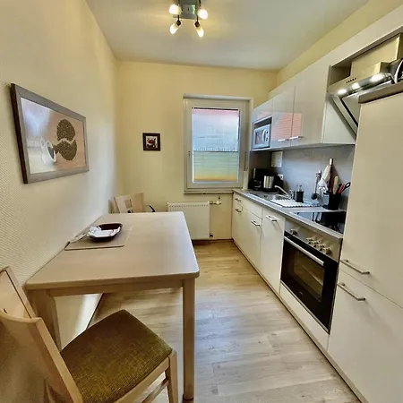 ガストホフ ペンション ウンド フェヴォス ツル ツウィーレ アパート ヴィリンゲン